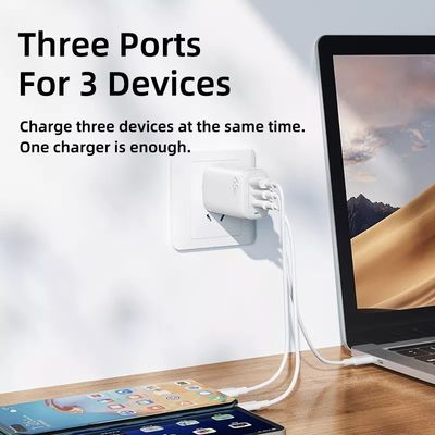 65 Watt GaN 3-Ports USB-Reiseadapter für das Hochgeschwindigkeitsladen mehrerer Geräte