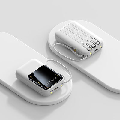 Steckdose Standard 10000mAh Mini Power Bank LED-Display-Ladegerät mit 4 Kabeln